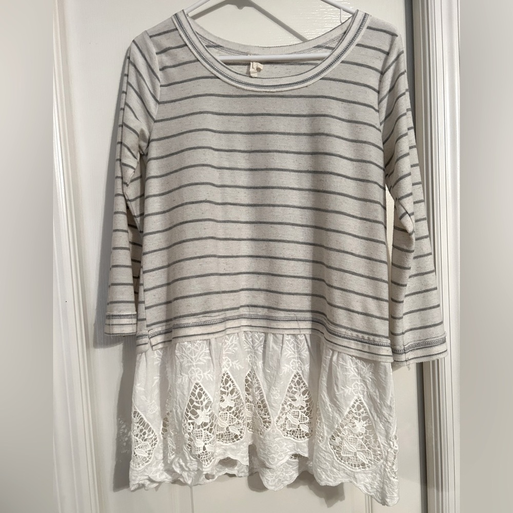 MYSTREE brand long sleeve top size small